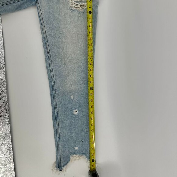 Abercrombie & Fitch Mom Jeans | Light Wash Distressed | Raw Hem | Size 25 - Picture 7 of 9